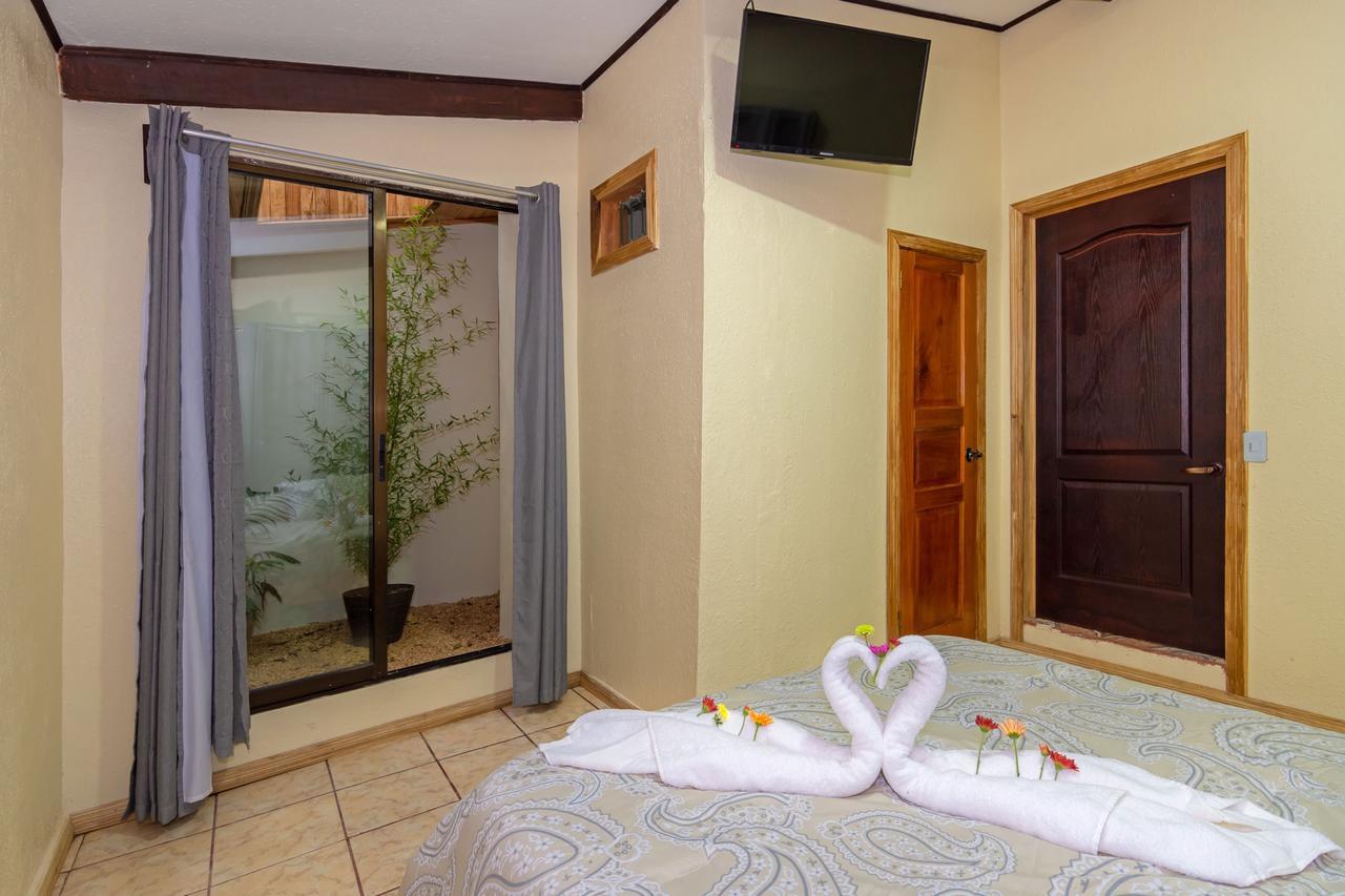 Monte Fresco Hostel Boutique Пунтаренас Екстериор снимка
