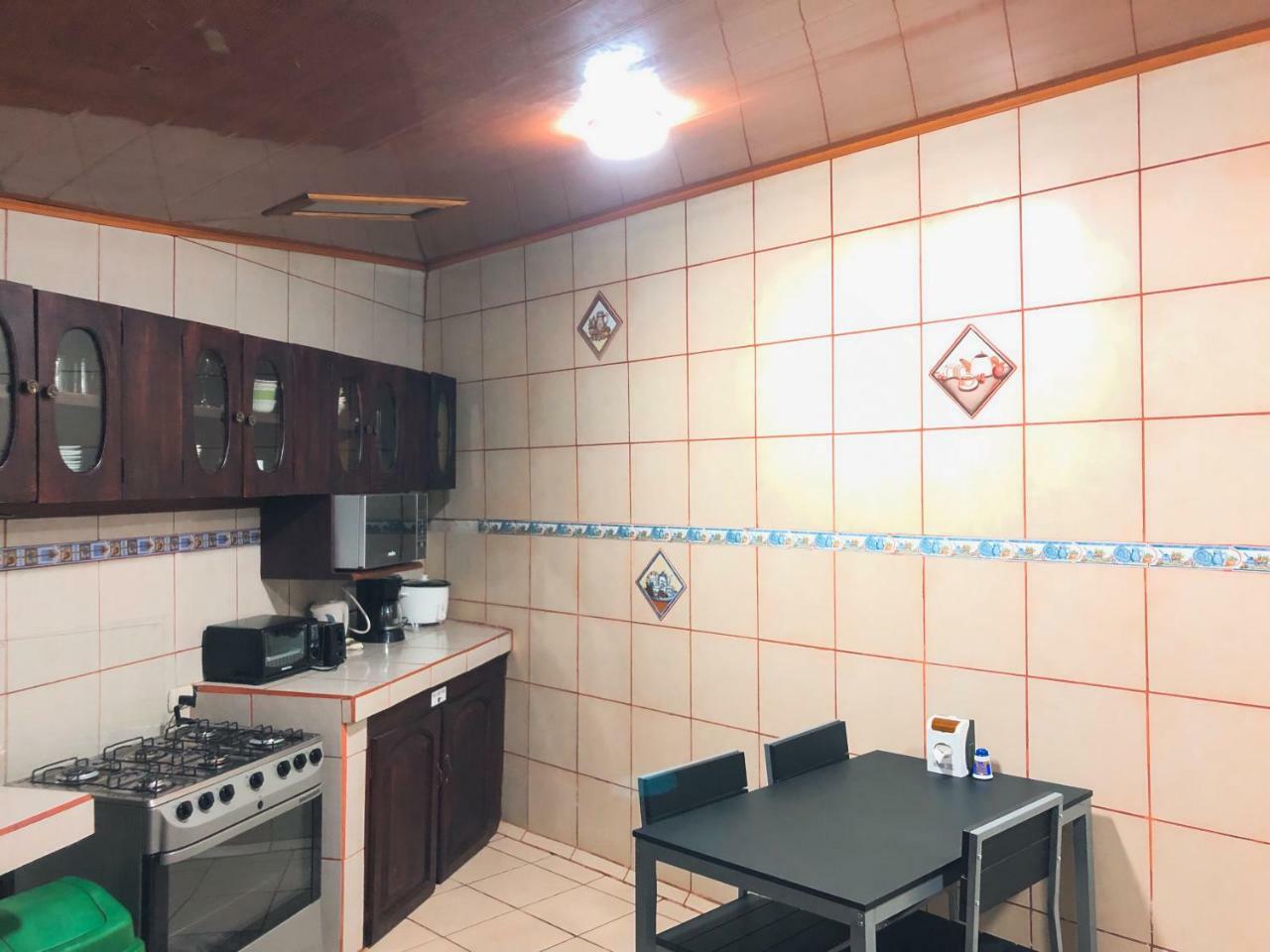 Monte Fresco Hostel Boutique Пунтаренас Екстериор снимка
