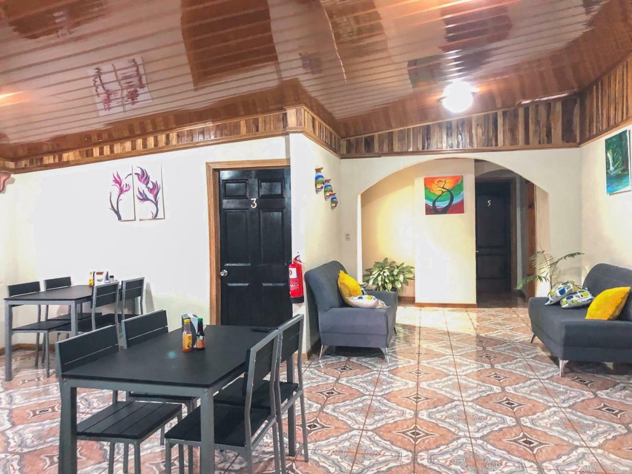 Monte Fresco Hostel Boutique Пунтаренас Екстериор снимка